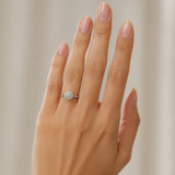 ANILLO CON DIAMANTES GEOMETRICOS