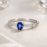 EMERALD AND DIAMOND RING MACIE