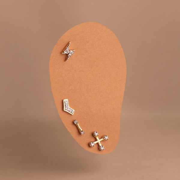 EAR PIERCING ARROW TIP WITH ZIRCONIA NILA