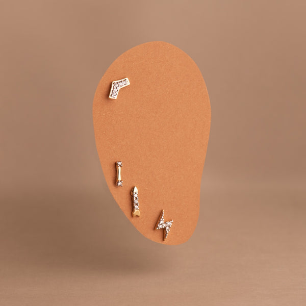 EAR PIERCING ARROW TIP WITH ZIRCONIA NILA