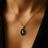 COLGANTE OVAL INICIAL CON DIAMANTES Y LAPISLAZULI