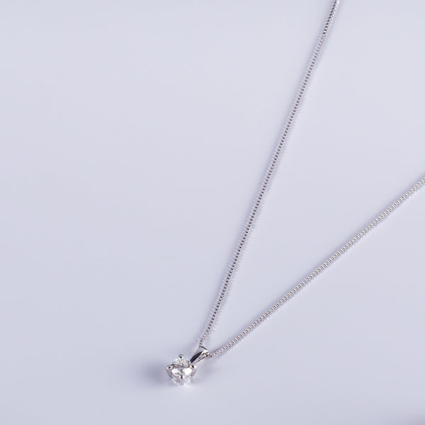 PENDANT WITH CLAW DIAMOND 0.10 CARATS MICHELLE