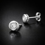 PENDIENTES CON DIAMANTE CHATON 0.40 QUILATES PUNTO DE LUZ