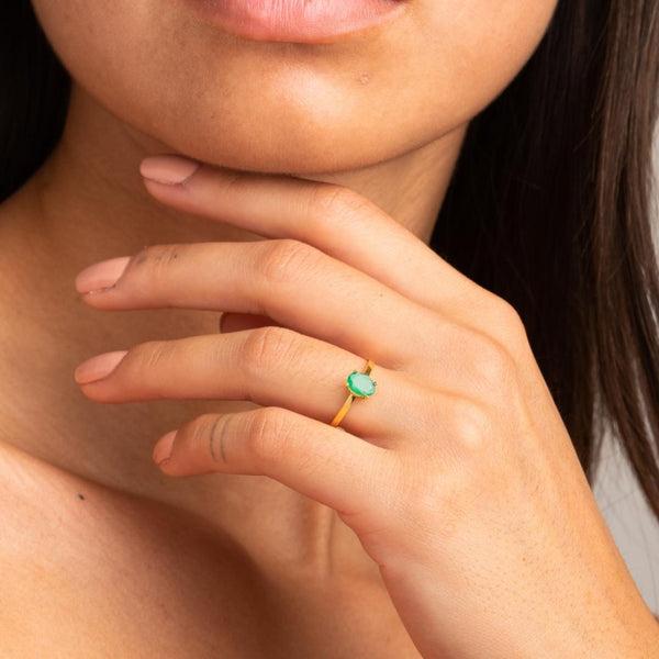 Anillo Oro 18 kilates con esmeralda Nunzia