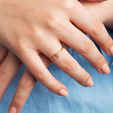 Anillo Oro 18 kilates con morganita diamantes Birthday Stone octubre