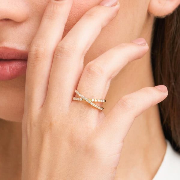 Anillo Oro 18 kt doble cruzado con diamantes Maela