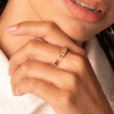 Anillo Oro 18 kilates circonitas Amina