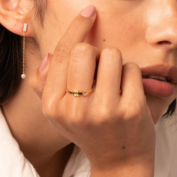Anillo Oro 18 kilates circonitas eslabones Kaila