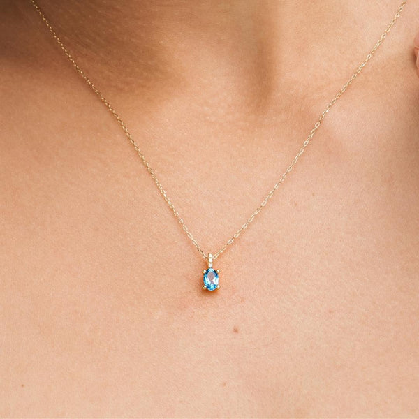 Colgante Oro 9 kilates topacio London Blue circonitas Perséfore