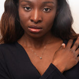 Colgante Oro blanco 18kt diamante con chatón 0.11 quilates Asya