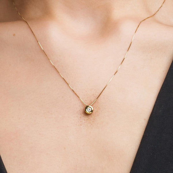 Colgante Oro 18kt diamante chatón 0.11 quilates Asya