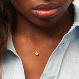 Colgante Oro 18kt diamante creado con chatón 0.15 quilates Asya