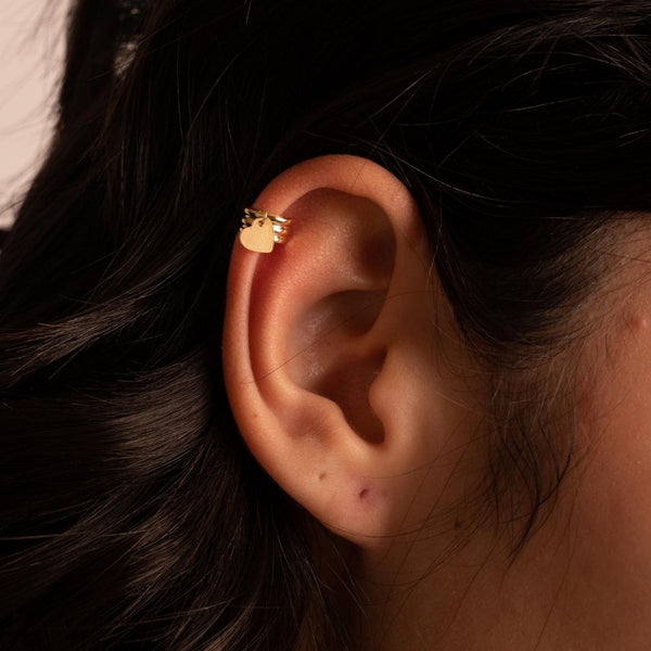 Earcuff Oro 18kt corazon colgando Gaby