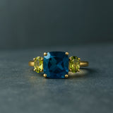 TOPAZ RING LONDON BLUE AND OLIVINE ELSIE