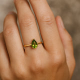 RING WITH OLIVINE LEONIE