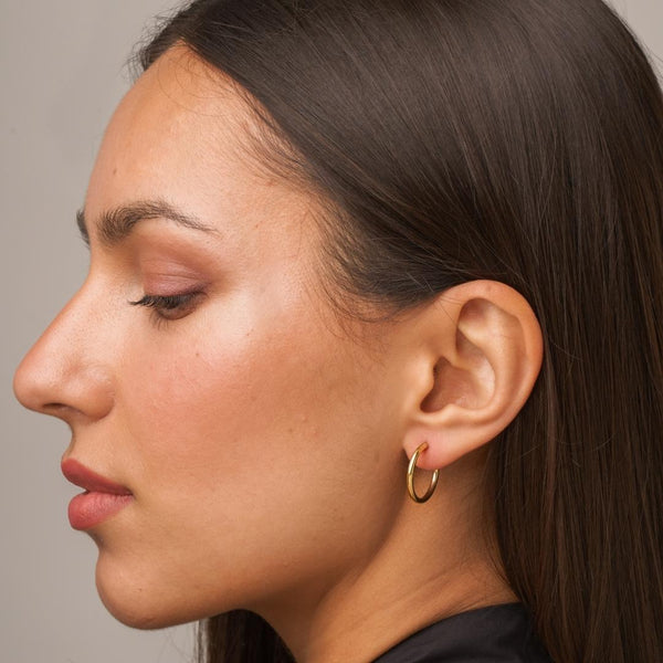 Aros Oro 18 kilates oro liso Violeta