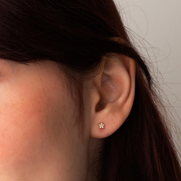 Piercing Oro 18kt forma estrella con diamantes Etoile II