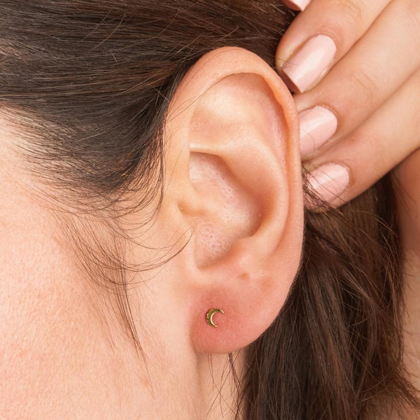 Piercing oreja Oro 18kt con media luna Zorana