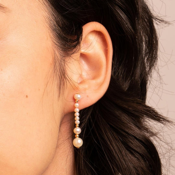 Pendientes Oro 18 kilates largos perlas bolas Neus