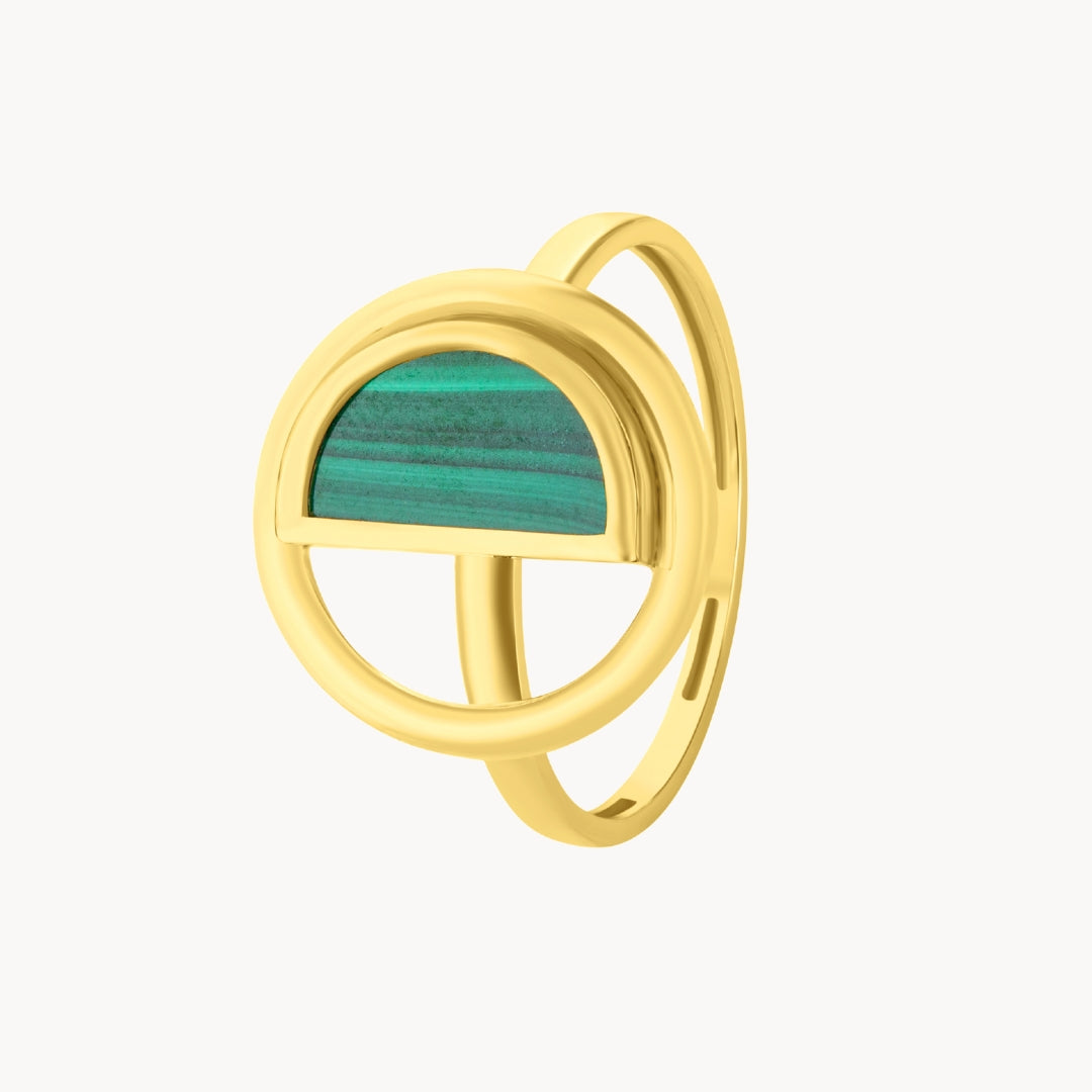 18KT GOLD RING WITH MALACHITE AND ROUND BEZEL – MIMÍKOKÓ