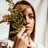 Anillo Oro 18kt con esmalte rojo y diamantes