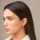 PENDIENTES CON DIAMANTE CHATON 0.10 QUILATES PUNTO DE LUZ