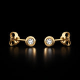 PENDIENTES CON DIAMANTE CHATON 0.10 QUILATES PUNTO DE LUZ