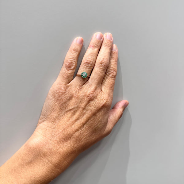 ANILLO FLOR CIRCONITAS VERDE Y BLANCAS MAHSA