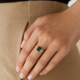 ANILLO TOPACIO LONDON BLUE Y OLIVINOS DORA HALLIE II