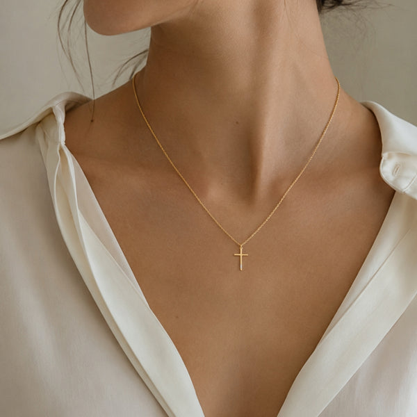 COLGANTE CRUZ PLANA CON DIAMANTES