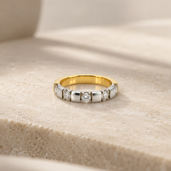 TWO-TONE RING WITH BRILLIANT-CUT DIAMONDS