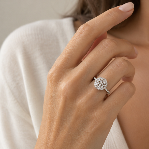 ANILLO CIRCULO DE DIAMANTES NATURALES