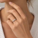 ANILLO TRES FLORES DE DIAMANTES NATURALES