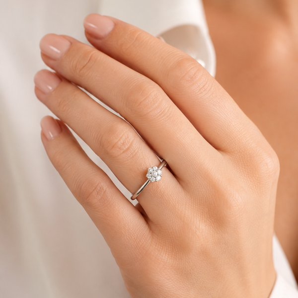 DIAMOND ROSETTE RING