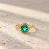 ANILLO CUARZO VERDE CON ORLA DE DIAMANTES