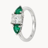 ANILLO ESMERALDA TALLA CUSHION CON DIAMANTES