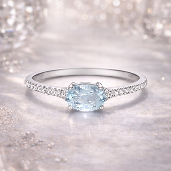 ANEL DE ÁGUA-MARINHA E DIAMANTES RENATA