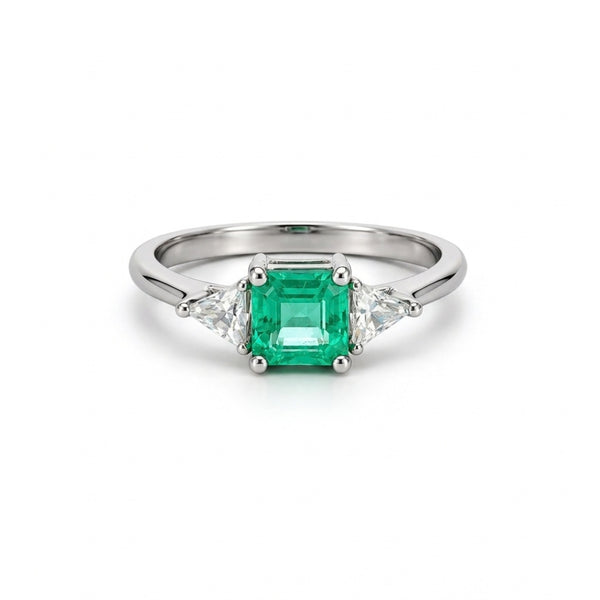 PRINCESS-CUT EMERALD RING WITH DIAMONDS