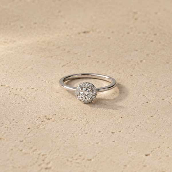 ANEL COM ROSA DE DIAMANTES NATURAIS