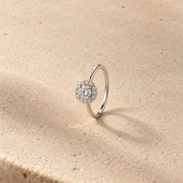 ANEL COM ROSA DE DIAMANTES NATURAIS