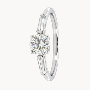 ANILLO DIAMANTE CENTRAL Y TRAPECIO II