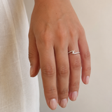 ANILLO ABIERTO DIAMANTES EN MOVIMIENTO