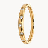 ANILLO ALIANZA CON DIAMANTES EMBUTIDOS