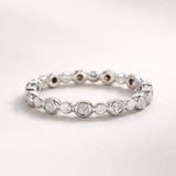 ANILLO ALIANZA CON DIAMANTES RENATA