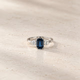 ANILLO ZAFIRO BAGUETTE CON DIAMANTES PERILLA