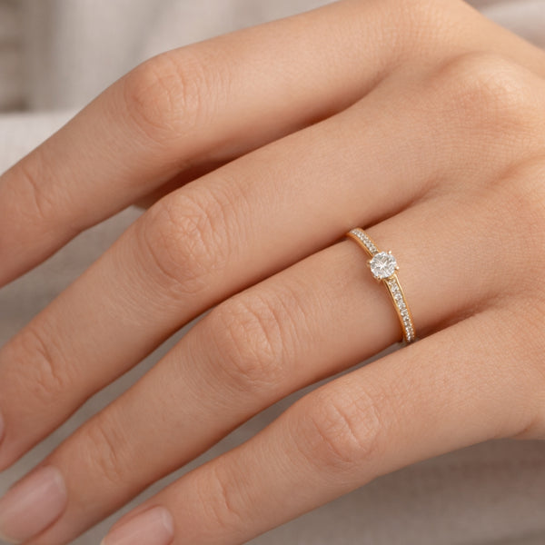 ANILLO CON DIAMANTES PHILLIPA