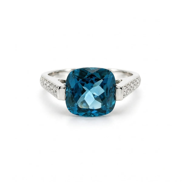 ANILLO CUARZO AZUL CUSHION CON DIAMANTES