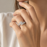 CROSSOVER RING WITH BAGUETTE AND PRINCESS-CUT DIAMONDS