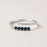 ANILLO ABIERTO CON ZAFIROS Y DIAMANTES