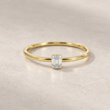ANILLO SOLITARIO CON DIAMANTE TALLA RADIANT 0.15 QUILATES